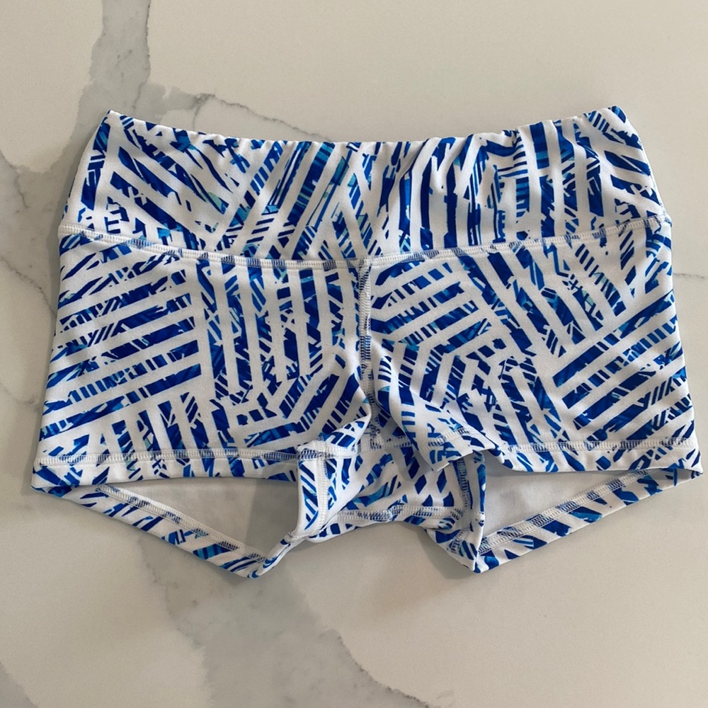 Fleo Low Rise Shorts 2.5”